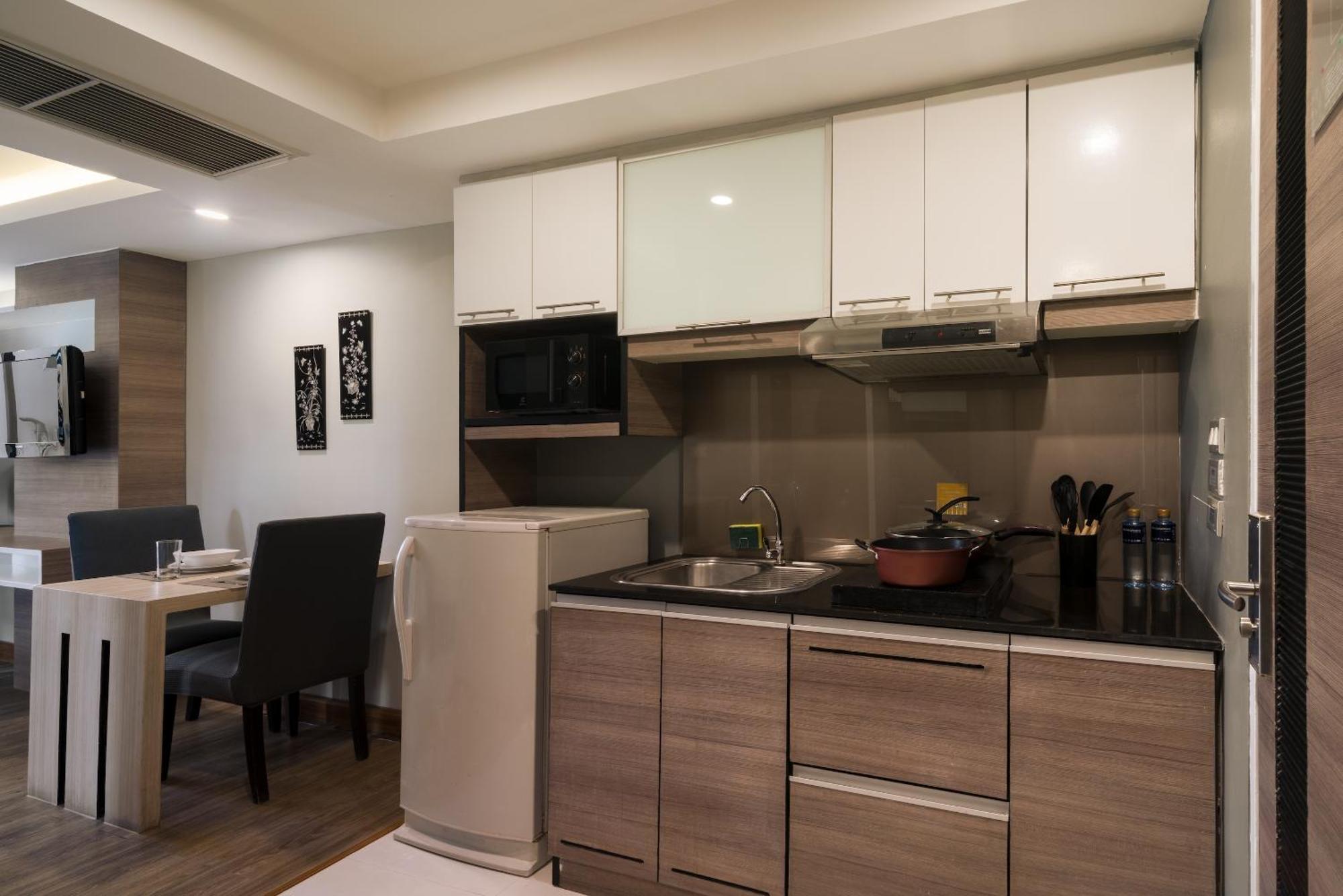 Aspira Suites Sukhumvit 20 Bangkok Ngoại thất bức ảnh