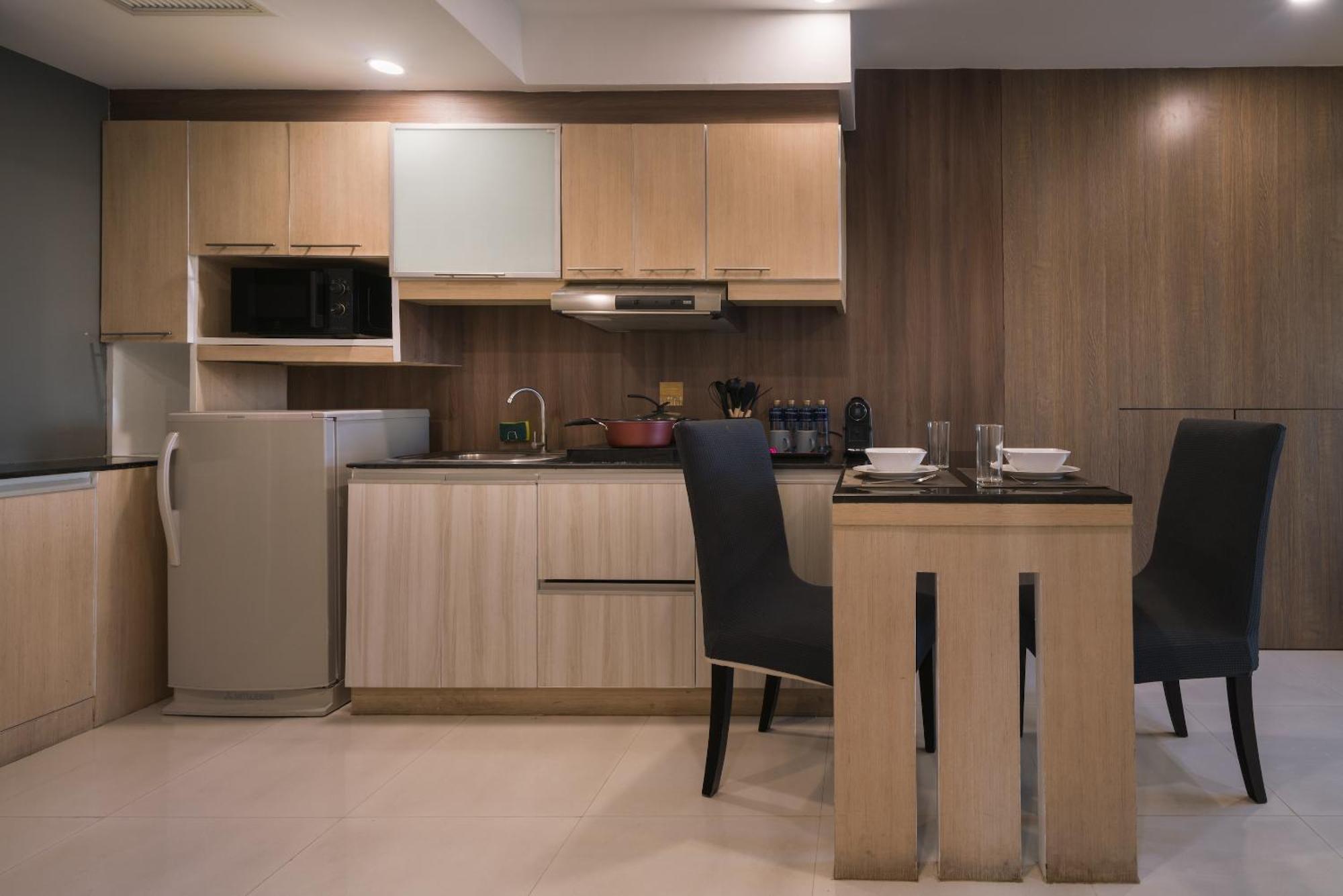 Aspira Suites Sukhumvit 20 Bangkok Ngoại thất bức ảnh