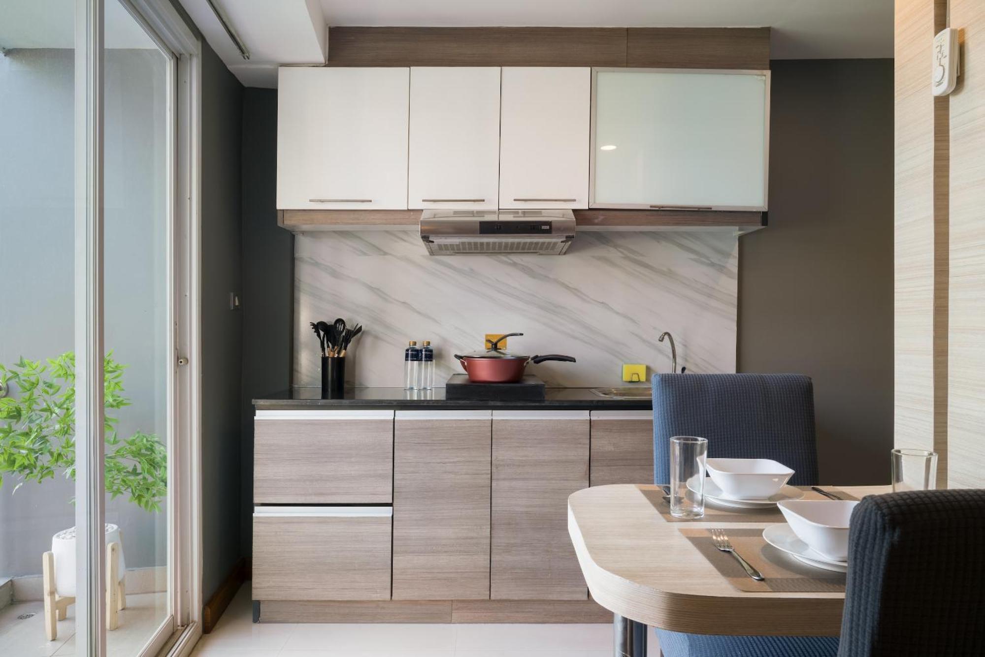 Aspira Suites Sukhumvit 20 Bangkok Ngoại thất bức ảnh