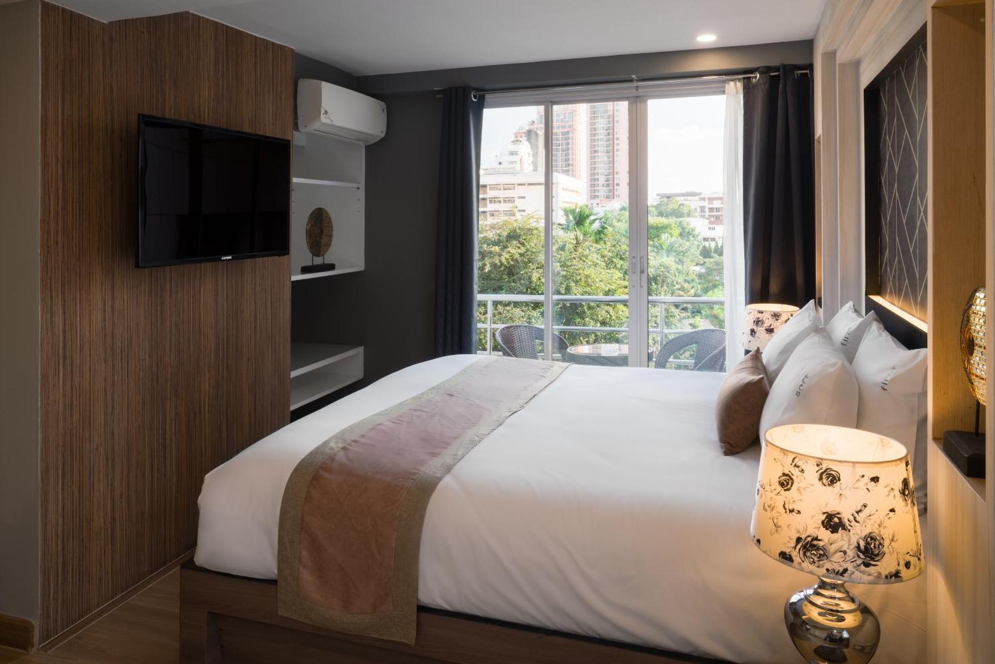 Aspira Suites Sukhumvit 20 Bangkok Ngoại thất bức ảnh